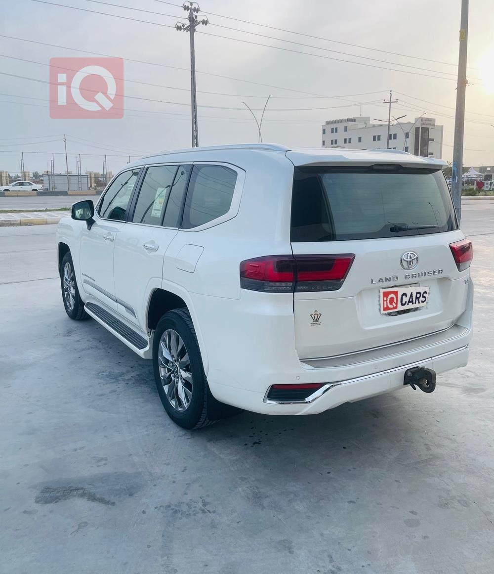 تويوتا لاندكروزر